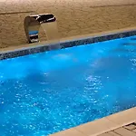 فيلة Aida *